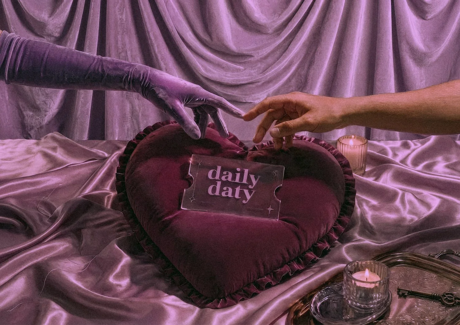 7Daty — visuel coussin cœur Daily Daty